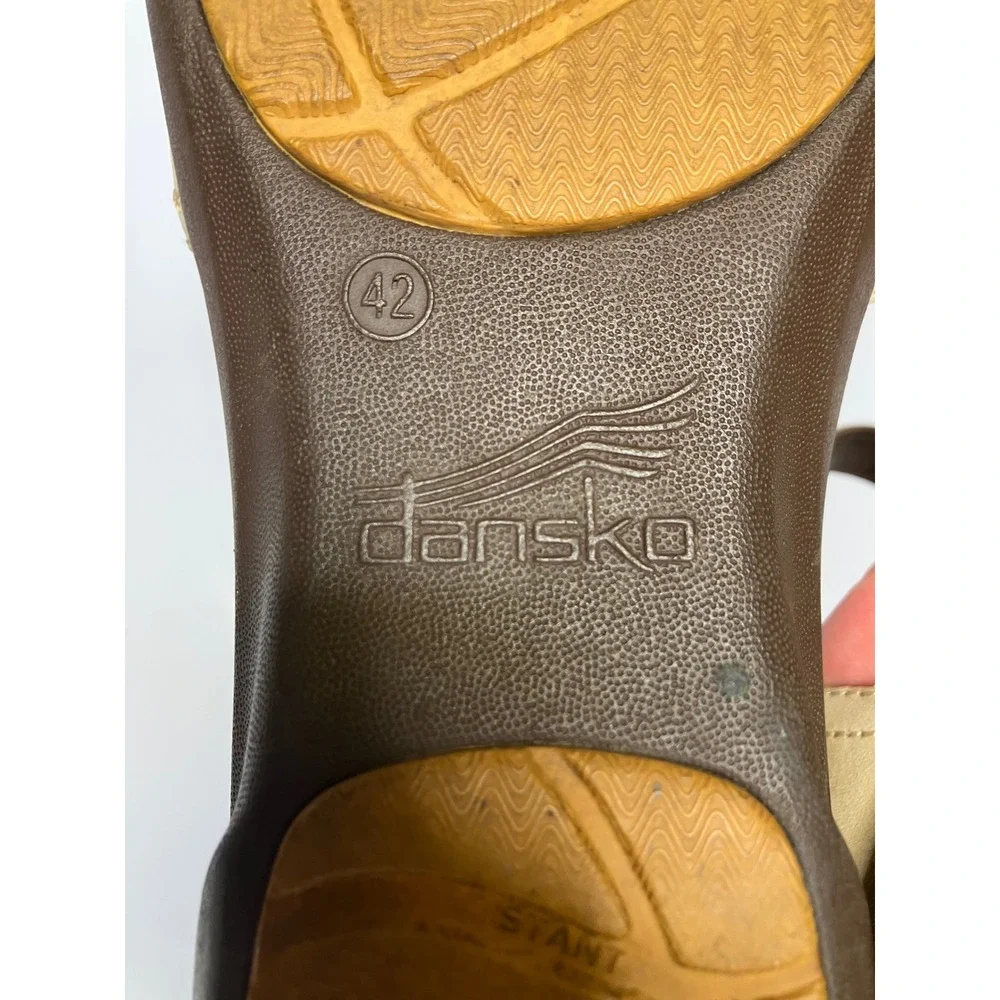 Dansko Sophie Sandals Womens 42 Tan Good Leather‎ Adjustable Straps Floral Wedge